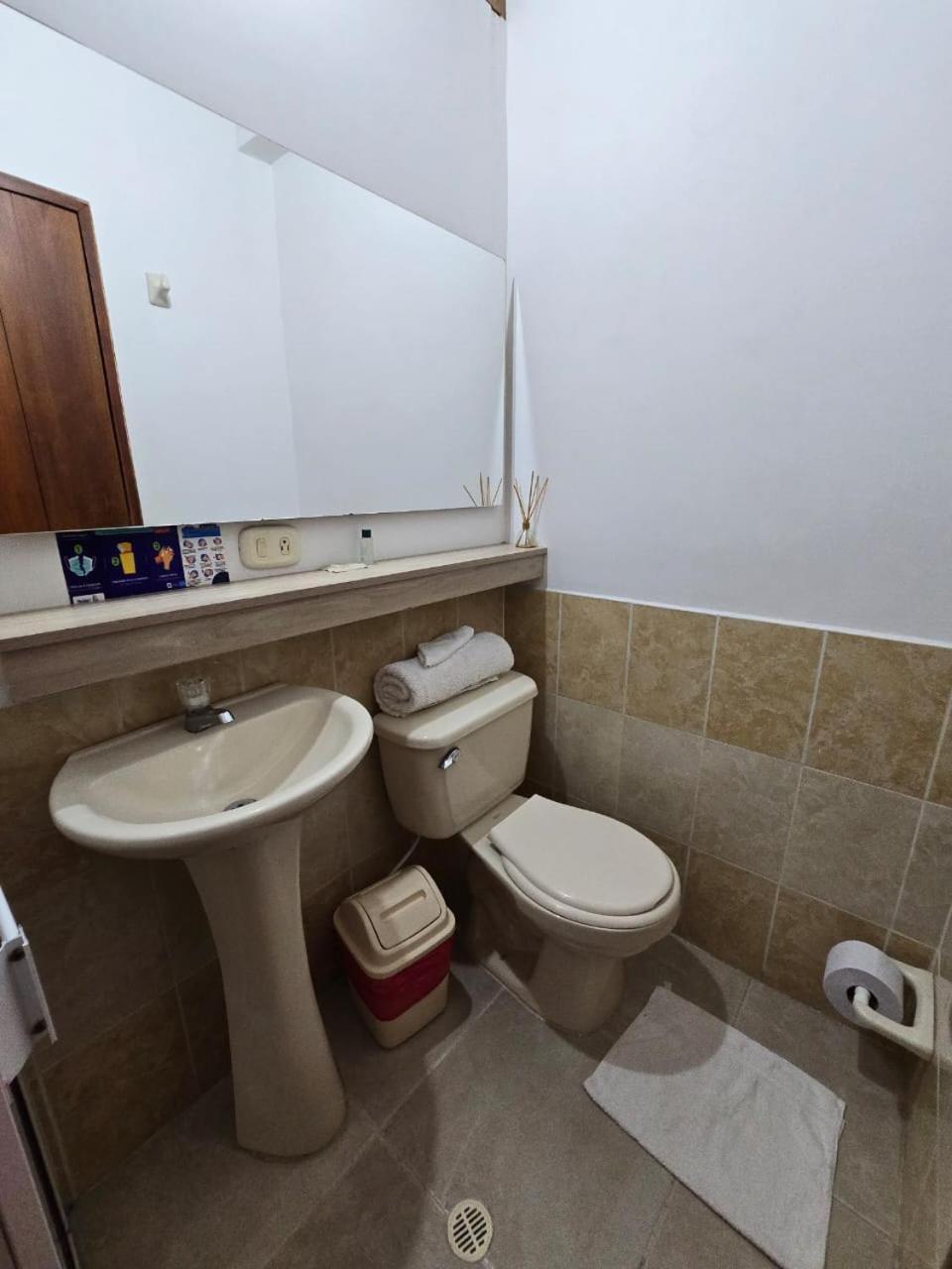 Ayenda Torre 2 Hotel Apartadó Екстериор снимка